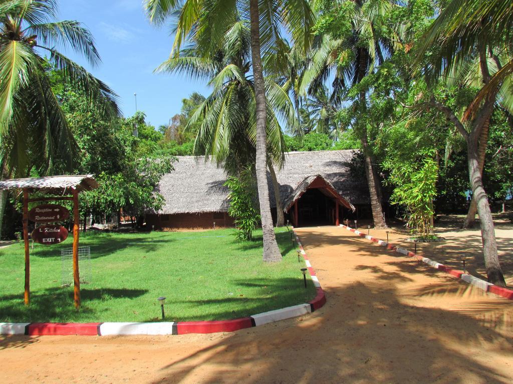 Lord Of The Forest Hotel Batticaloa Luaran gambar